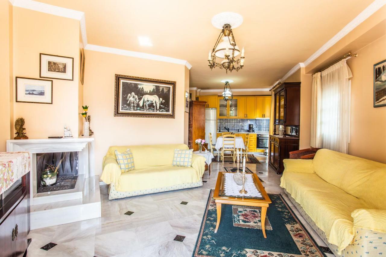 סלוניקי Apartment In Kalamaria מראה חיצוני תמונה